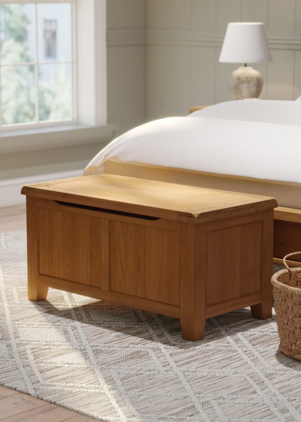 Sagitta Oak Blanket Box