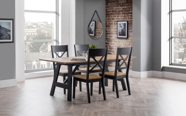 hockley dining table chairs roomset