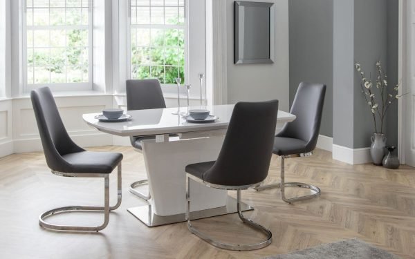 como table chairs roomset