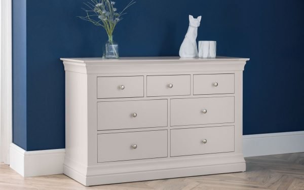 clermont light grey drawer chest roomset