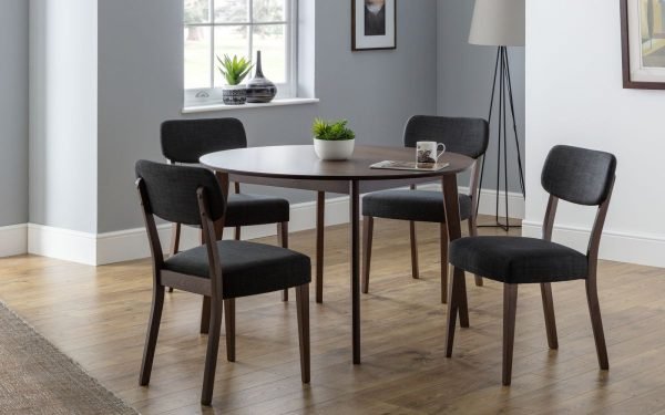 farringdon table farringdon chairs roomset