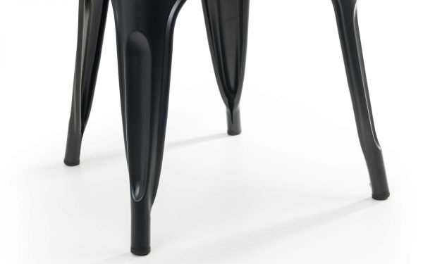 grafton chair leg detail