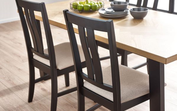 hil hil hilton dining chair detail