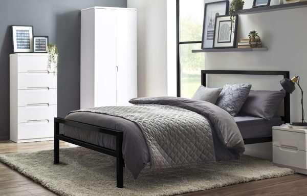 SOT Soto Metal Bed Black Roomset